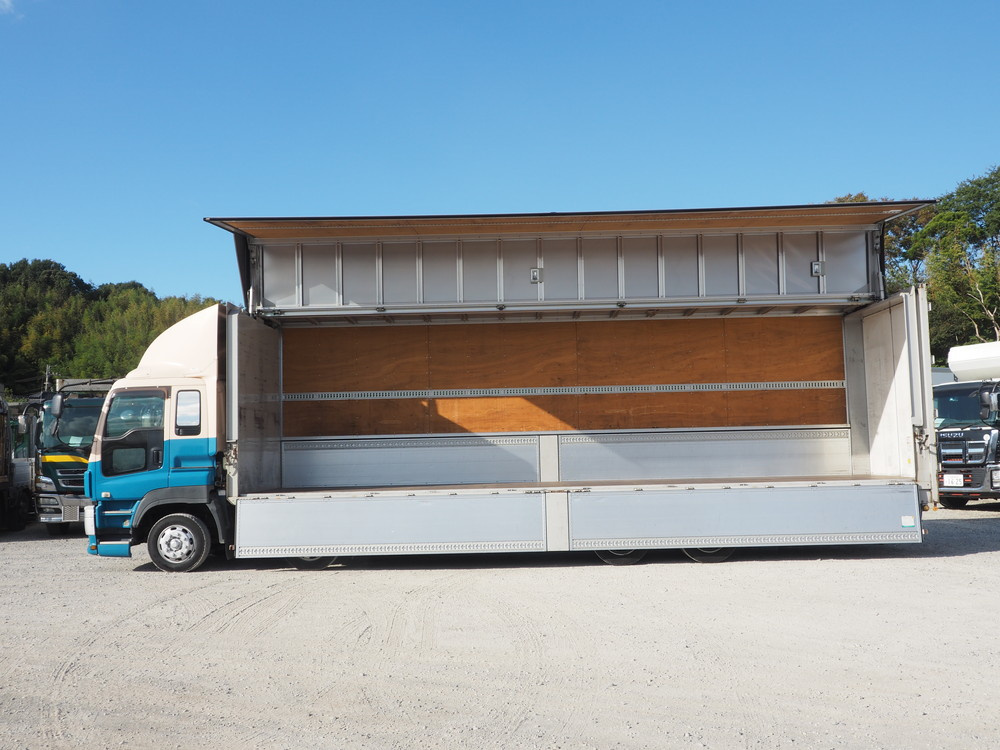 いすゞ ギガ ウイング車 大型 PDG-CYJ77W8 年式 H22[写真18]