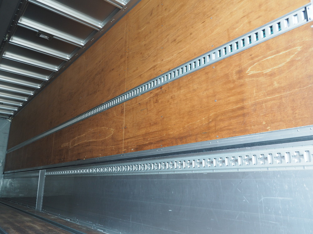 いすゞ ギガ ウイング車 大型 PDG-CYJ77W8 年式 H22[写真30]