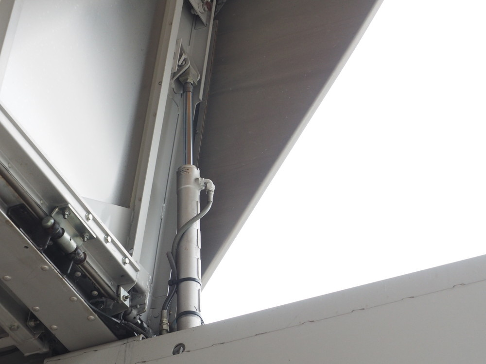 いすゞ フォワード ウイング車 中型 PKG-FRR90S2 年式 H23[写真13]