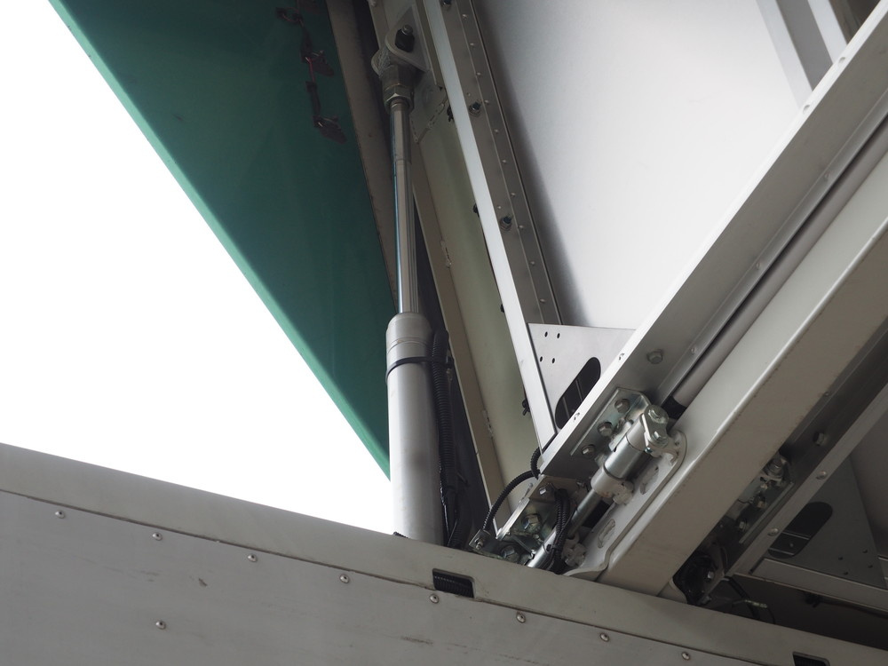 いすゞ フォワード ウイング車 中型 TKG-FRR90T2 年式 H26[写真20]