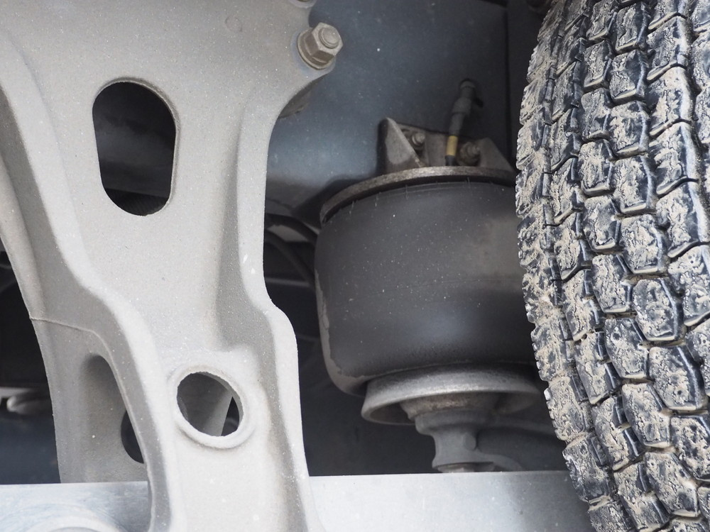 いすゞ フォワード ウイング車 中型 TKG-FRR90T2 年式 H26[写真46]