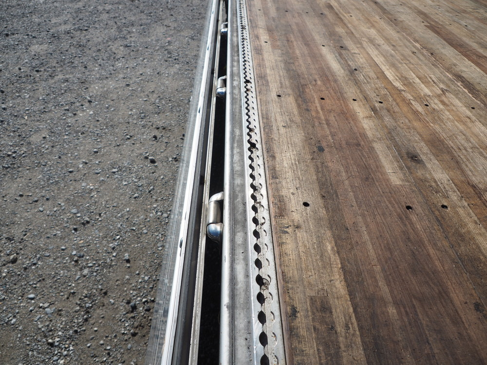 三菱ふそう スーパーグレート ウイング車 大型 BDG-FS55JZ 年式 H19[写真27]