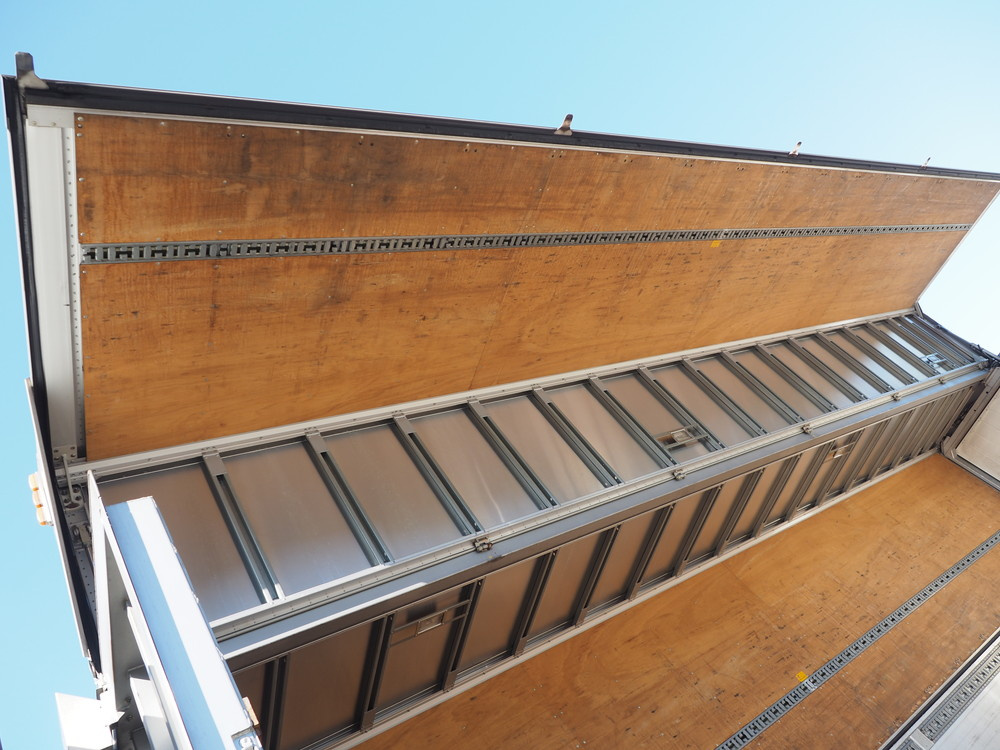 三菱ふそう スーパーグレート ウイング車 大型 BDG-FS55JZ 年式 H19[写真23]