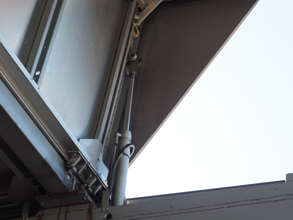 三菱ふそう スーパーグレート ウイング車 大型 BDG-FS55JZ 年式 H19[写真14]