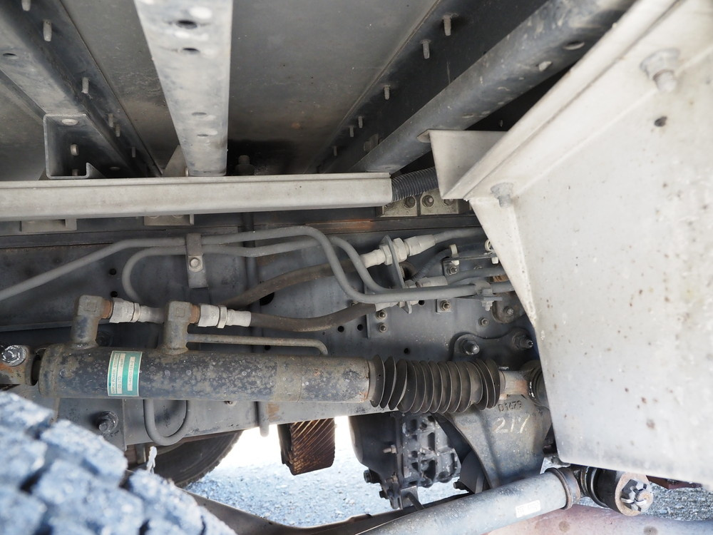 いすゞ ギガ ウイング車 大型 LKG-CYJ77A 年式 H23[写真56]