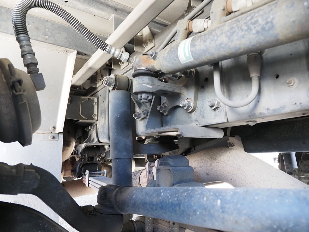 いすゞ ギガ ウイング車 大型 LKG-CYJ77A 年式 H23[写真57]