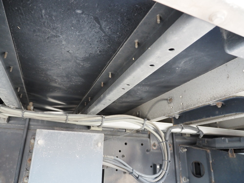 いすゞ ギガ ウイング車 大型 LKG-CYJ77A 年式 H23[写真54]