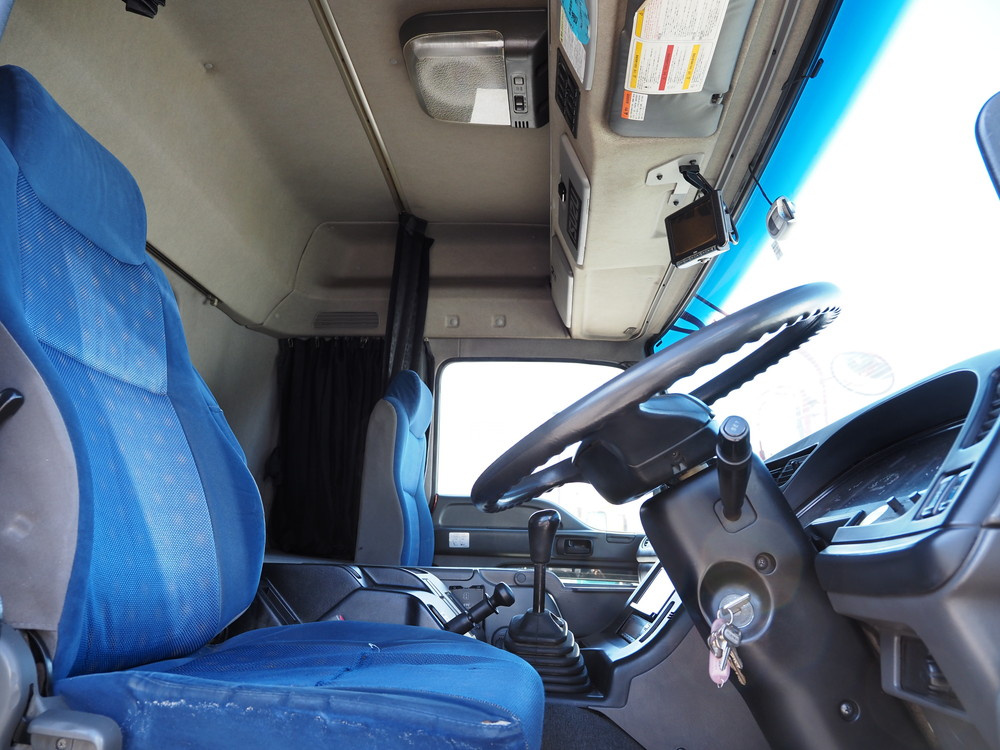 いすゞ ギガ ウイング車 大型 LKG-CYJ77A 年式 H23[写真35]