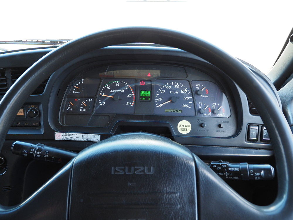 いすゞ ギガ ウイング車 大型 LKG-CYJ77A 年式 H23[写真36]