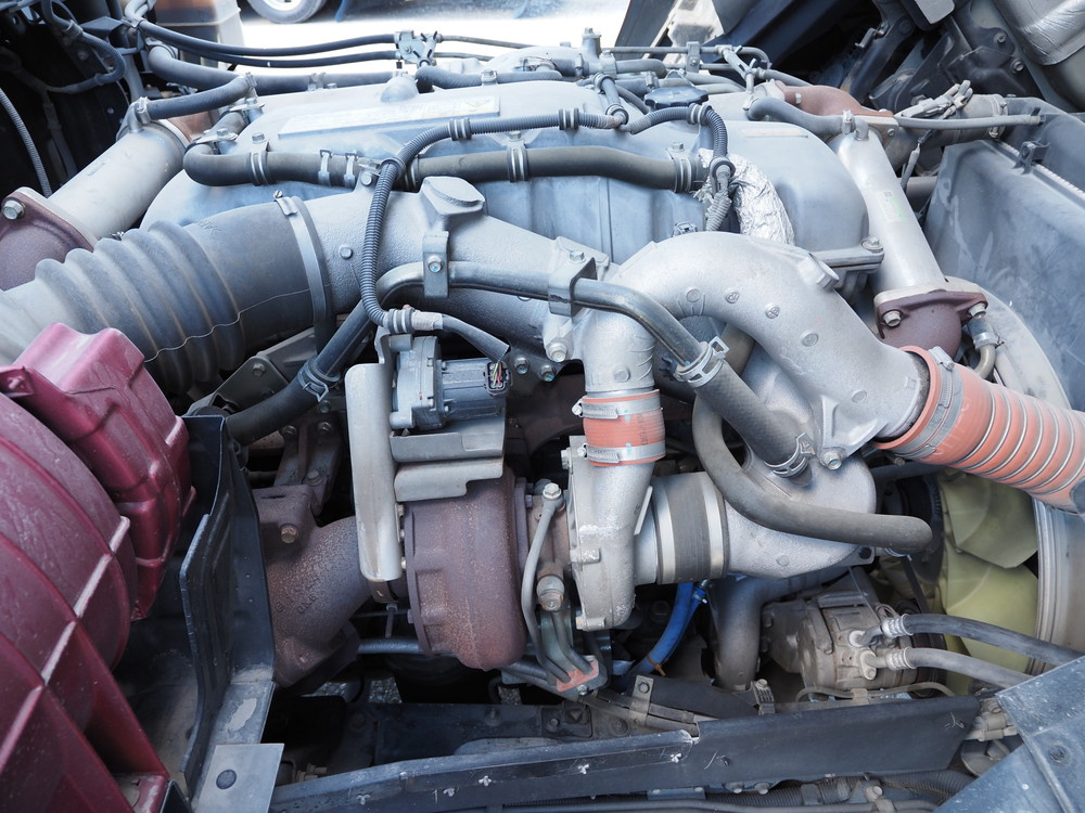 いすゞ ギガ ウイング車 大型 LKG-CYJ77A 年式 H23[写真60]