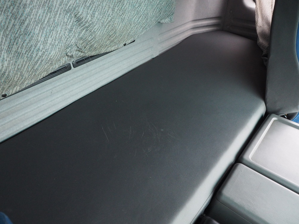 いすゞ ギガ ウイング車 大型 QKG-CYJ77A 年式 H28[写真26]