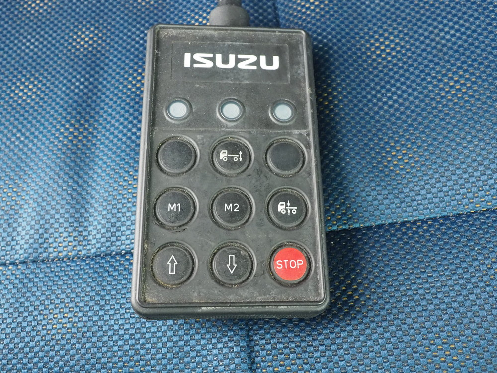 いすゞ ギガ ウイング車 大型 QKG-CYJ77A 年式 H26[写真42]