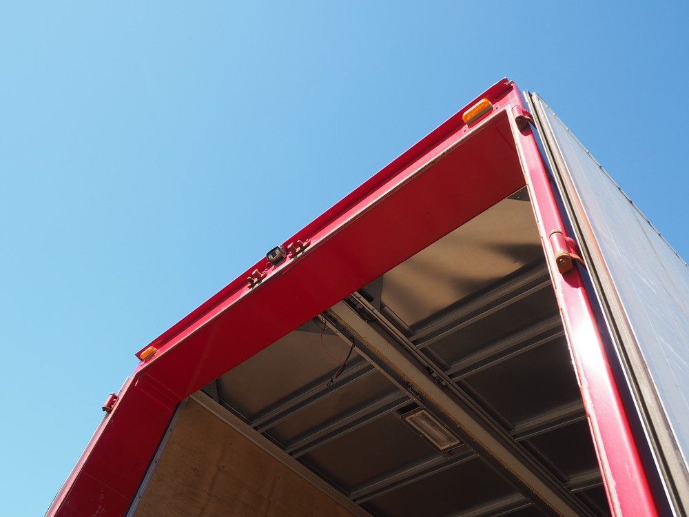 いすゞ ギガ ウイング車 大型 PDG-CYJ77W8 年式 H20[写真30]