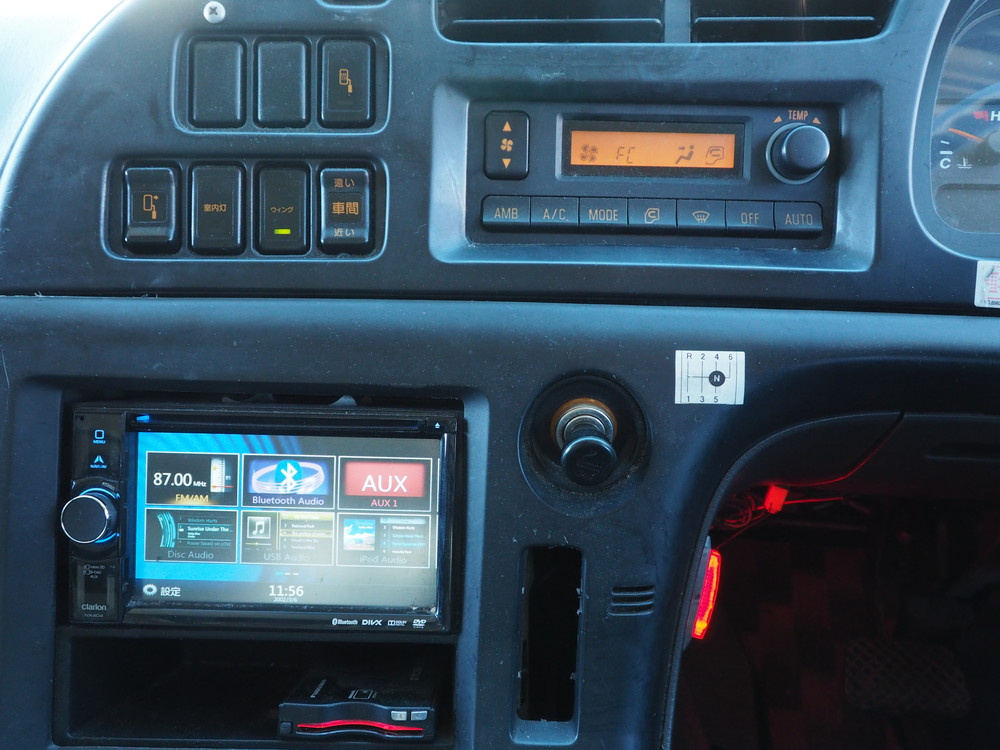 いすゞ ギガ ウイング車 大型 PDG-CYJ77W8 年式 H20[写真39]