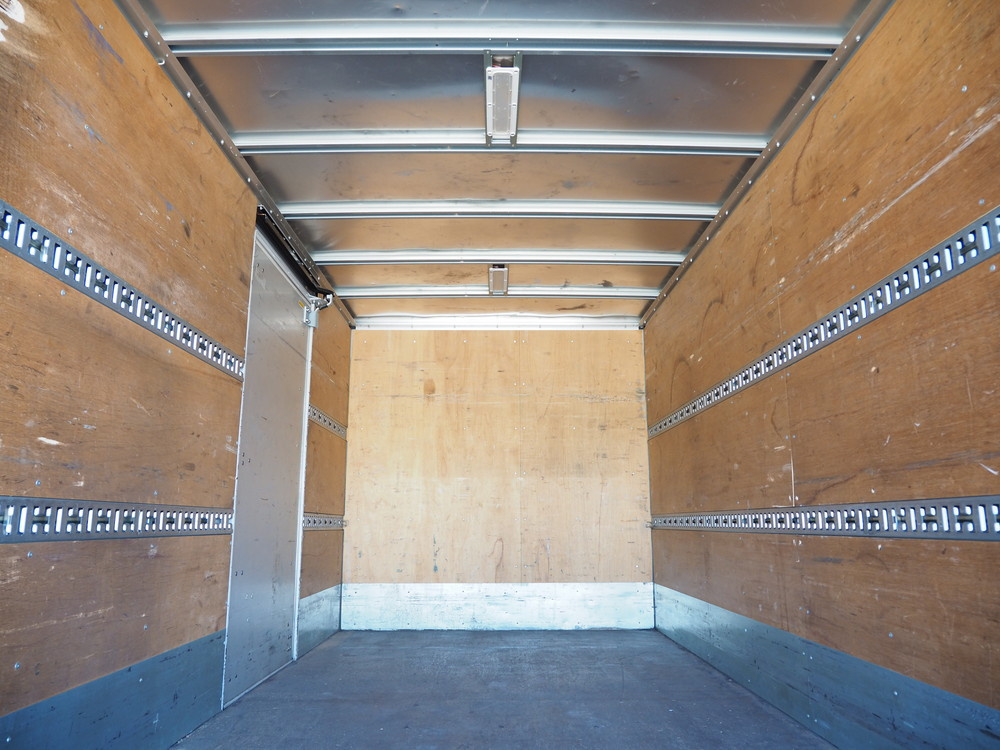 いすゞ エルフ バン車 小型 TKG-NPR85AN 年式 H26[写真16]