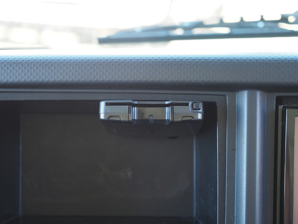 いすゞ エルフ バン車 小型 TKG-NPR85AN 年式 H26[写真28]