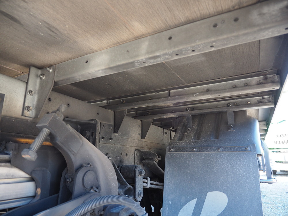 いすゞ エルフ バン車 小型 TKG-NPR85AN 年式 H26[写真37]