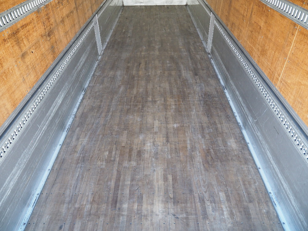 いすゞ ギガ ウイング車 大型 QKG-CYJ77A 年式 H25[写真26]