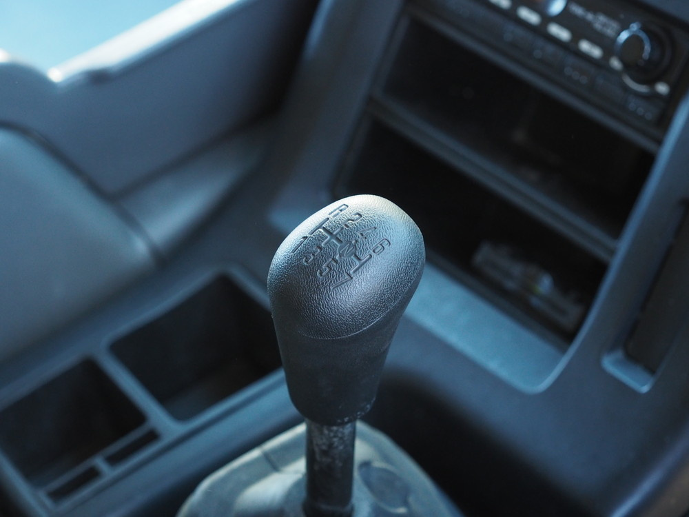 いすゞ ギガ ウイング車 大型 QKG-CYJ77A 年式 H25[写真36]