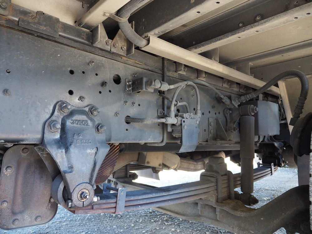 いすゞ ギガ ウイング車 大型 QKG-CYJ77A 年式 H25[写真47]