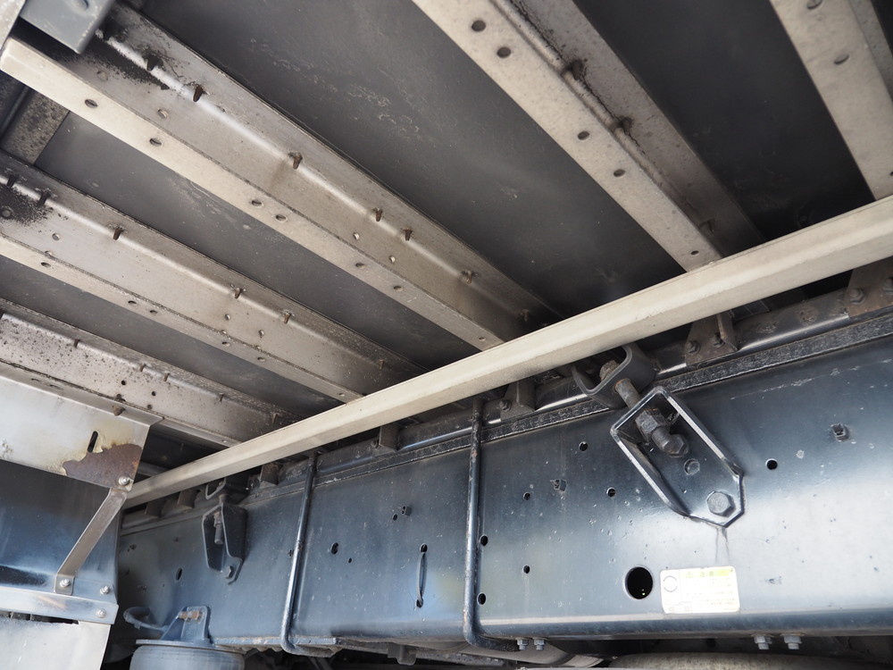 いすゞ ギガ ウイング車 大型 QKG-CYJ77A 年式 H25[写真51]