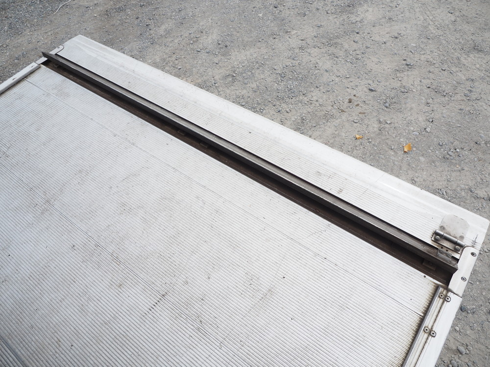 いすゞ エルフ バン車 小型 SKG-NPR85AN 年式 H23[写真16]