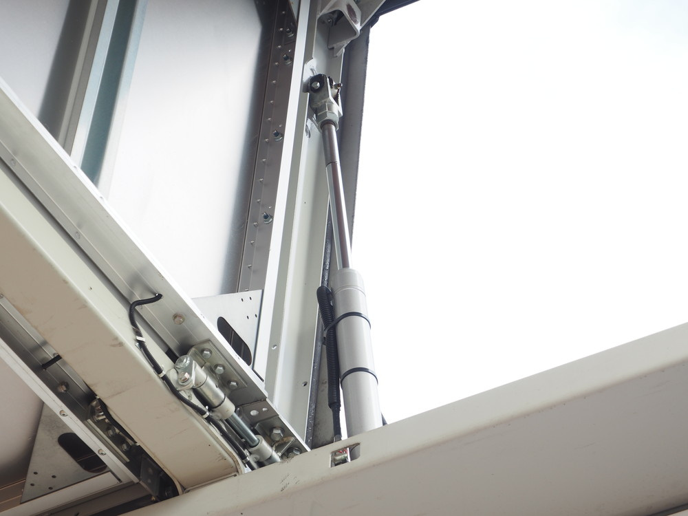 三菱ふそう スーパーグレート ウイング車 大型 QPG-FS64VZ 年式 H28[写真20]