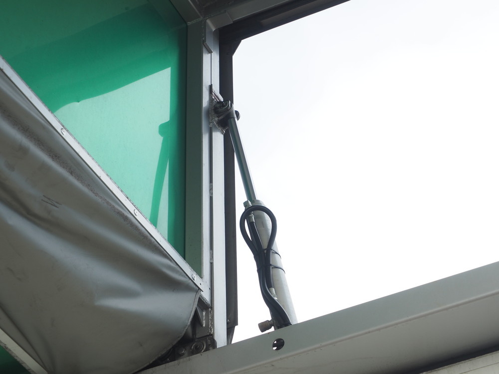 日野 グランドプロフィア ウイング車 大型 LKG-FW1EXBJ 年式 H23[写真19]