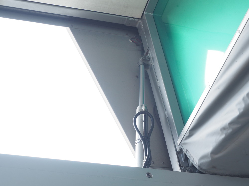 日野 グランドプロフィア ウイング車 大型 LKG-FW1EXBJ 年式 H23[写真18]