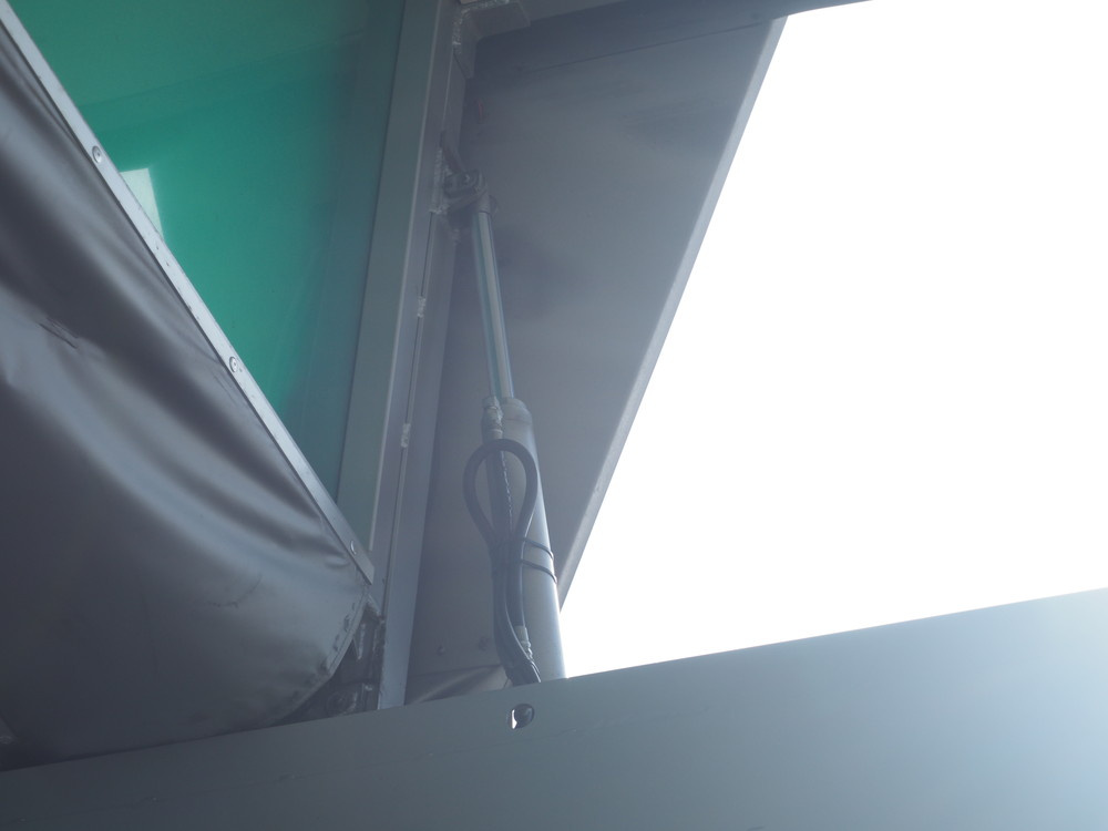 日野 グランドプロフィア ウイング車 大型 LKG-FW1EXBJ 年式 H23[写真11]