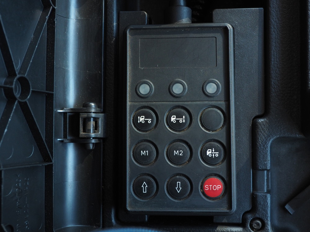 日野 グランドプロフィア ウイング車 大型 LKG-FW1EXBJ 年式 H23[写真44]