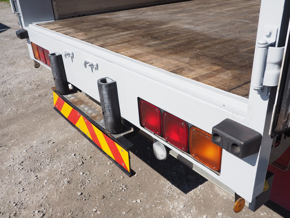 いすゞ ギガ ウイング車 大型 QKG-CYJ77A 年式 H26[写真31]