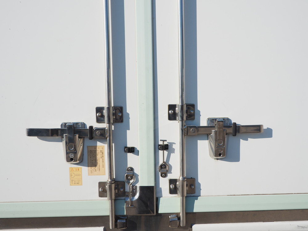 日野 レンジャー 冷凍バン 中型 BDG-FD8JLWG 年式 H22[写真08]