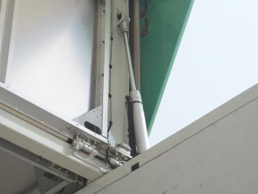 いすゞ フォワード ウイング車 中型 SKG-FRR90T2 年式 H24 [写真18]