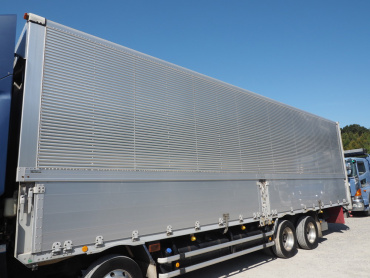 いすゞ ギガ ウイング車 大型 LKG-CYJ77A 年式 H24 [写真15]