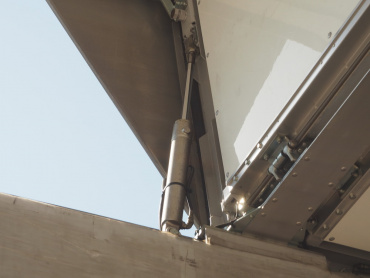 いすゞ ギガ ウイング車 大型 LKG-CYJ77A 年式 H24 [写真18]