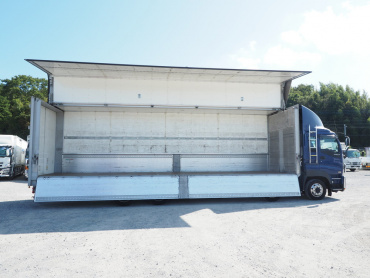 いすゞ ギガ ウイング車 大型 LKG-CYJ77A 年式 H24 [写真12]