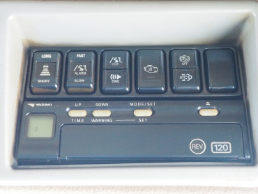 いすゞ ギガ ウイング車 大型 LKG-CYJ77A 年式 H24 [写真40]