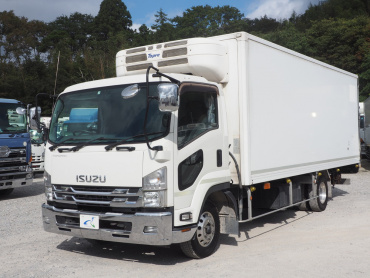 いすゞ フォワード 冷凍バン 中型 TKG-FRR90T2 年式 H27 [写真01]
