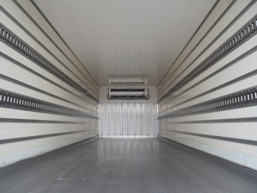 いすゞ フォワード 冷凍バン 中型 TKG-FRR90T2 年式 H27 [写真19]