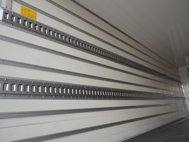 いすゞ フォワード 冷凍バン 中型 TKG-FRR90T2 年式 H27 [写真22]