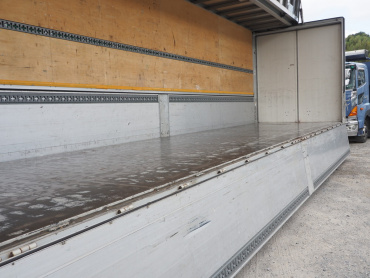 日野 グランドプロフィア ウイング車 大型 LKG-FW1EXBG 年式 H23 [写真21]