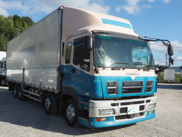 いすゞ ギガ ウイング車 大型 PDG-CYJ77W8 年式 H22 [写真05]