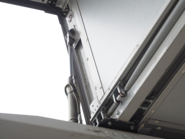 三菱ふそう スーパーグレート ウイング車 大型 LKG-FS54VZ 年式 H22 [写真19]