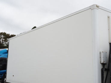 いすゞ フォワード 冷凍バン 中型 SKG-FRR90T2 年式 H23 [写真10]