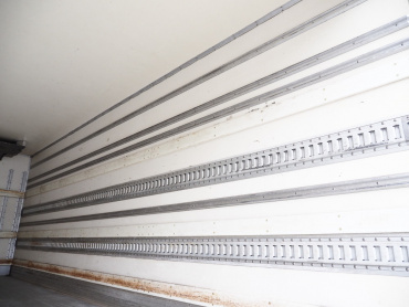 いすゞ フォワード 冷凍バン 中型 SKG-FRR90T2 年式 H23 [写真20]