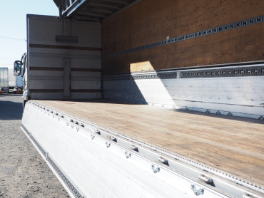 三菱ふそう スーパーグレート ウイング車 大型 BDG-FS55JZ 年式 H19 [写真21]