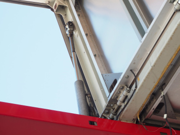 いすゞ ギガ ウイング車 大型 PDG-CYJ77W8 年式 H20 [写真13]