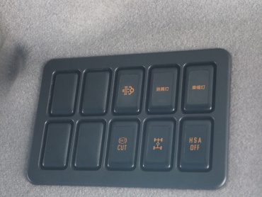 いすゞ ギガ ウイング車 大型 PDG-CYJ77W8 年式 H20 [写真42]