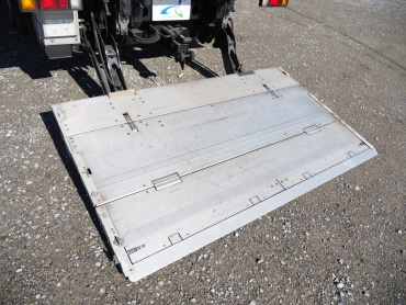 いすゞ エルフ バン車 小型 TKG-NPR85AN 年式 H26 [写真19]